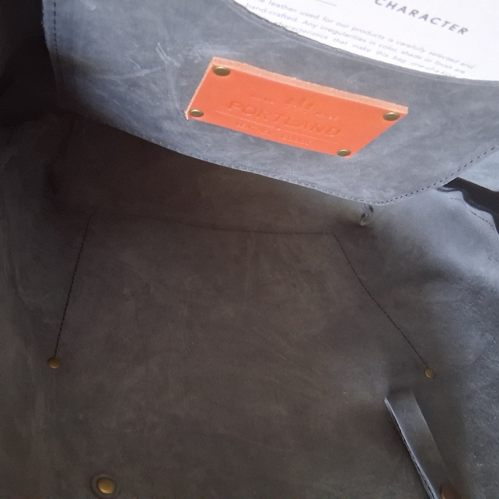 New Gray Portland Leather LargeTote Bag with Tan Straps - Picture 4 of 5